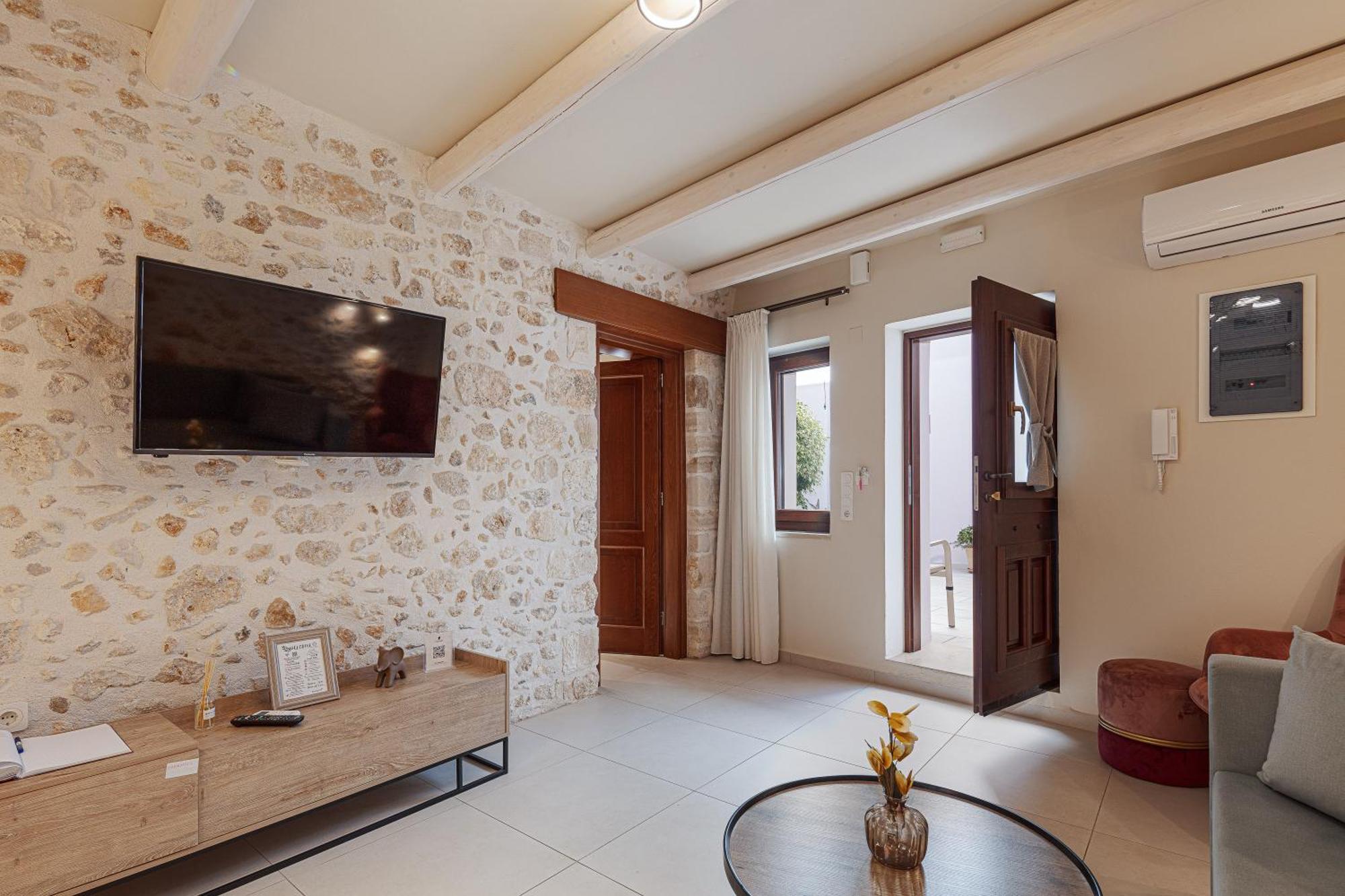Philikon Luxury Suites Rethymno  Exterior photo